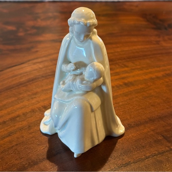 Midcentury Germany Goebel  Madonna with Child Nativity - Picture 5 of 15